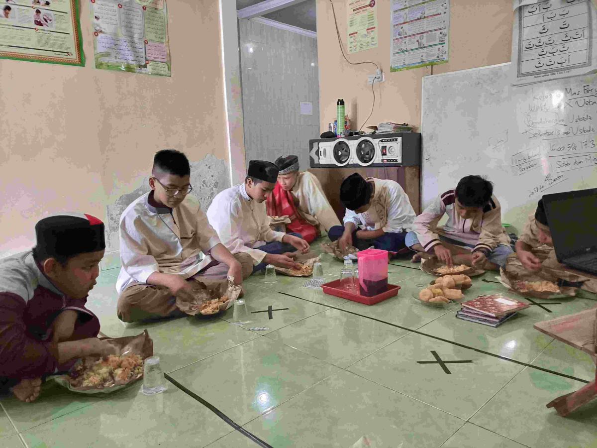 Santri Belajar Quran